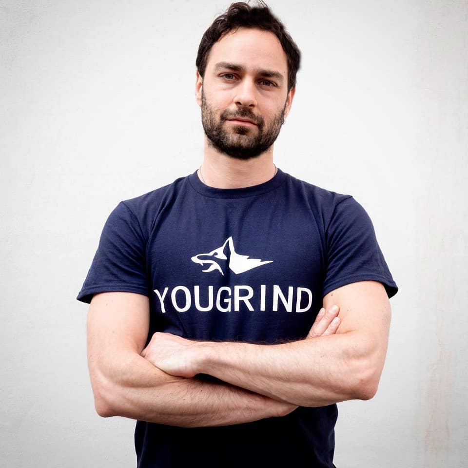 PREMIUM PERFORMANCE T-SHIRT