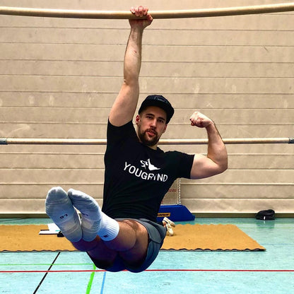 PREMIUM PERFORMANCE T-SHIRT