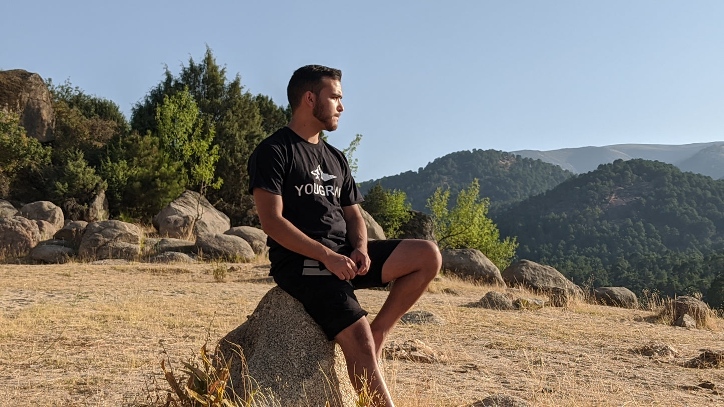 PREMIUM PERFORMANCE T-SHIRT
