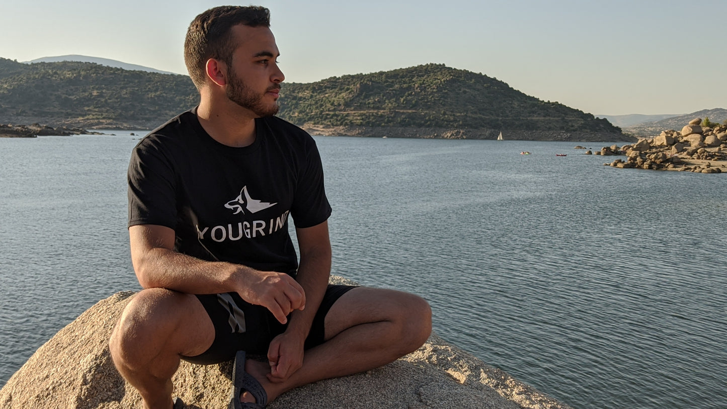 PREMIUM PERFORMANCE T-SHIRT