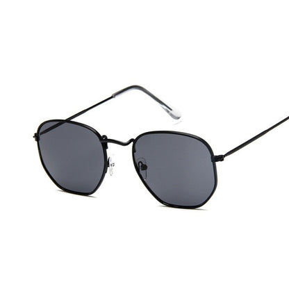 VIBING SUNGLASSES